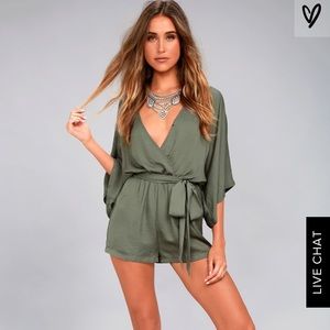 Lulu’s olive green/gray romper NBW & NWT